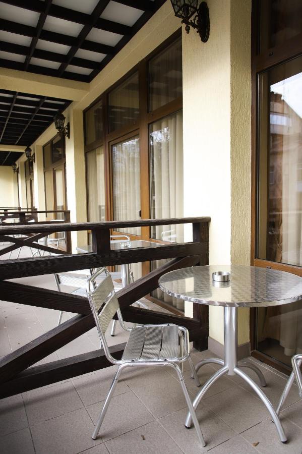 Georg Palace Hotel Çernivtsi Dış mekan fotoğraf